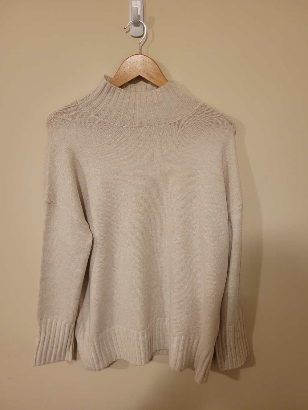 Women's ONLY Our Story Cream Knit Mock Neck Sweater Size Medium